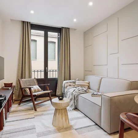 Pompei - 2 Bedrooms, Balcony And Terrace In Ciutat Vella アパート