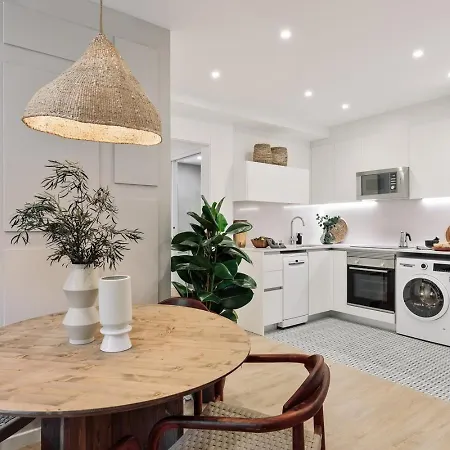 Apartment Pompei - 2 Bedrooms, Balcony And Terrace In Ciutat Vella Barcelona